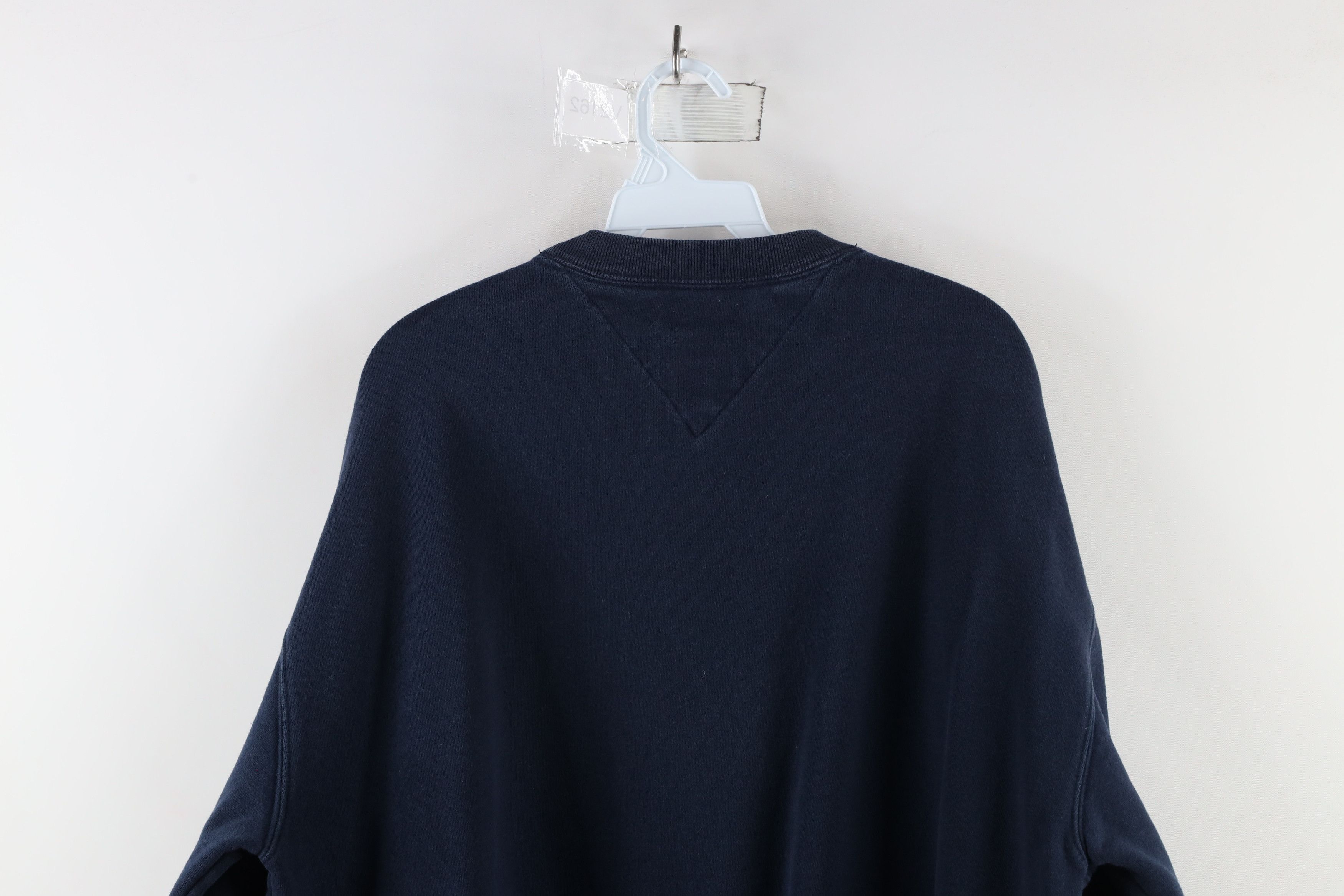 Tommy Hilfiger × Vintage Vintage 90s Tommy Hilfiger Heavyweight Crewneck Sweatshirt Size US XL / EU 56 / 4 - 9 Thumbnail