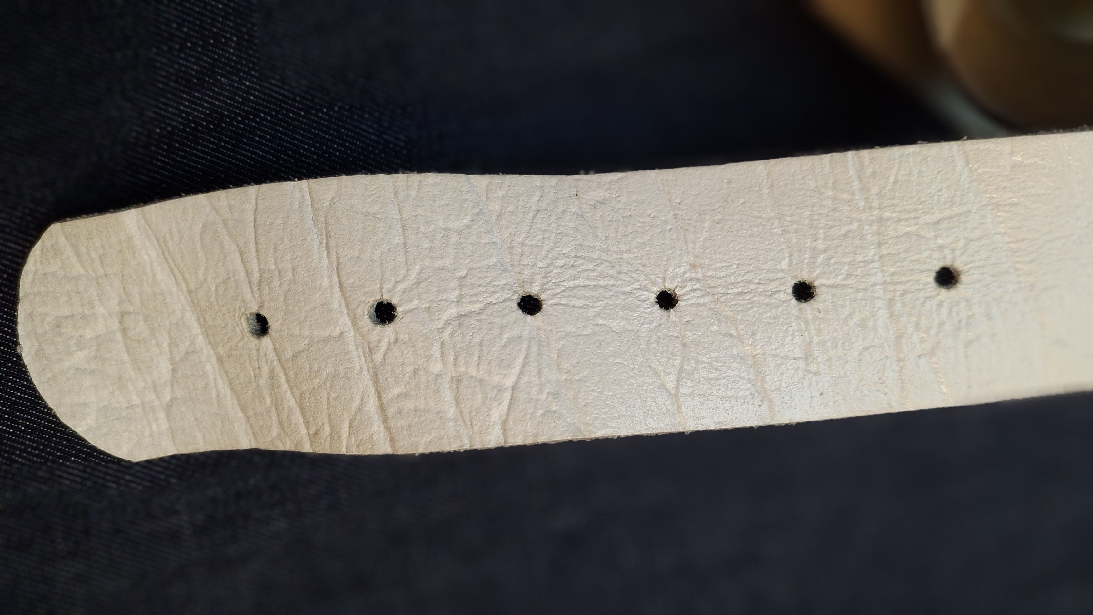 Vintage Vintage White Textured Leather Belt - Gold Avant-Garde Size ONE SIZE - 4 Thumbnail