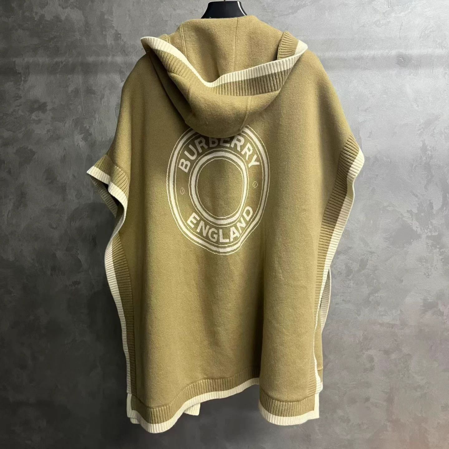 Burberry Burberry Khaki Logo Print Hooded Mid Short Jacket Size ONE SIZE - 2 Thumbnail