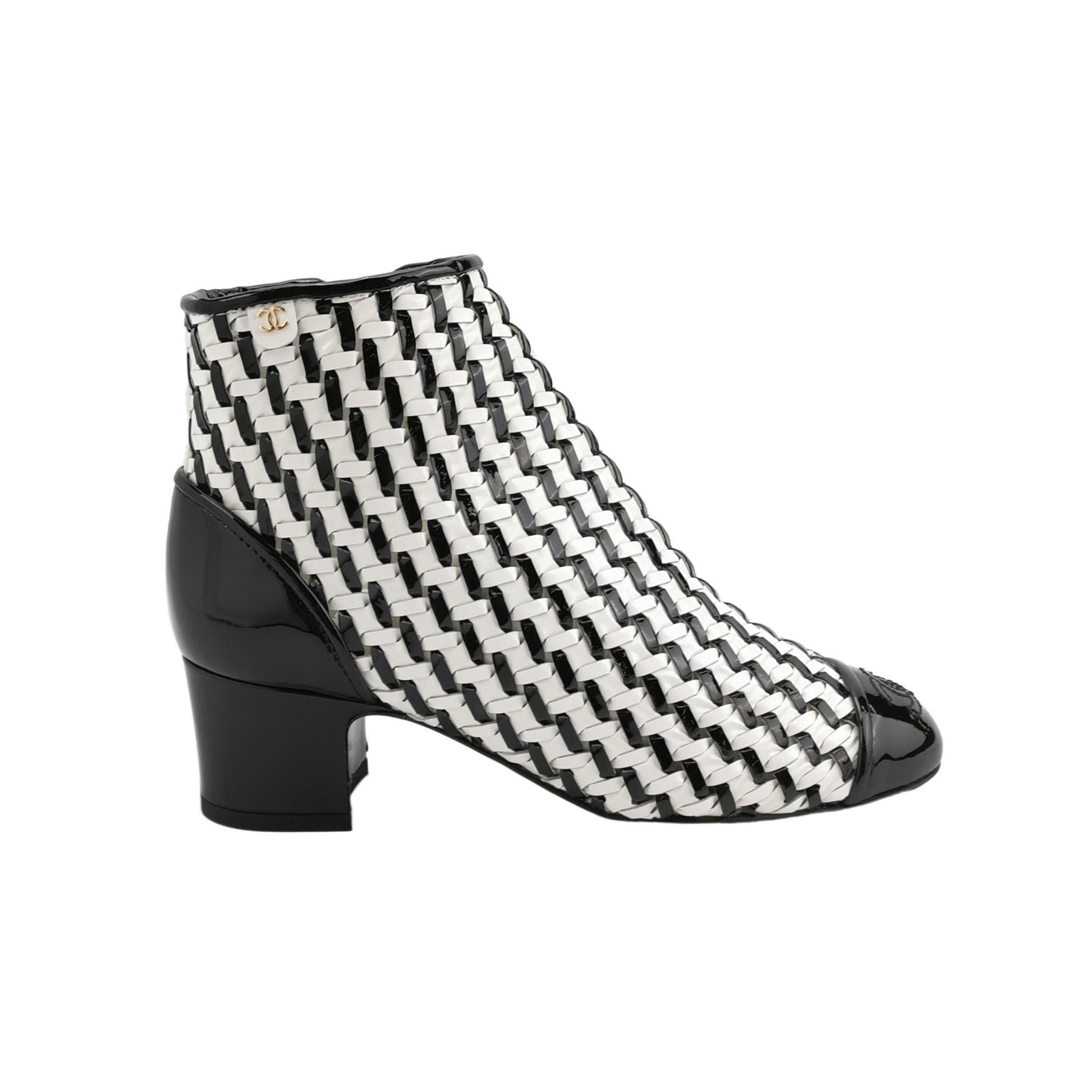 Chanel Chanel Women 5-5 Boots Size US 5.5 / IT 35.5 - 1 Thumbnail