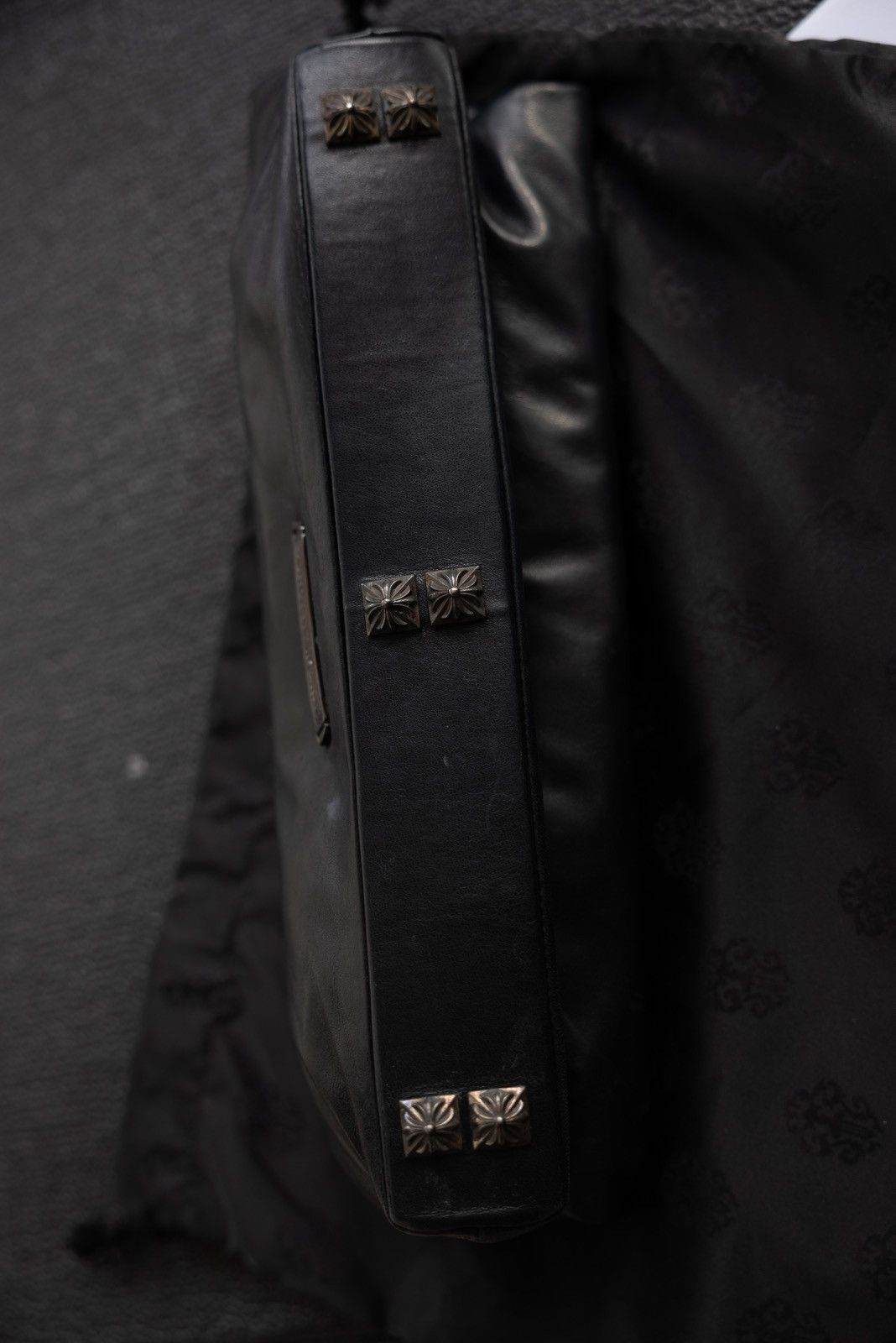 Chrome Hearts Chrome Hearts Leather Pyramid Clutch Bag Size ONE SIZE - 9 Thumbnail