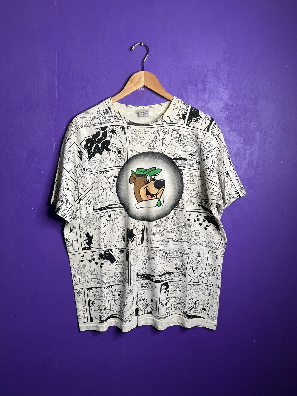 Vintage Vintage 90s Yogi Bear comic strip AOP t-shirt Size US XL / EU 56 / 4 - 1 Thumbnail