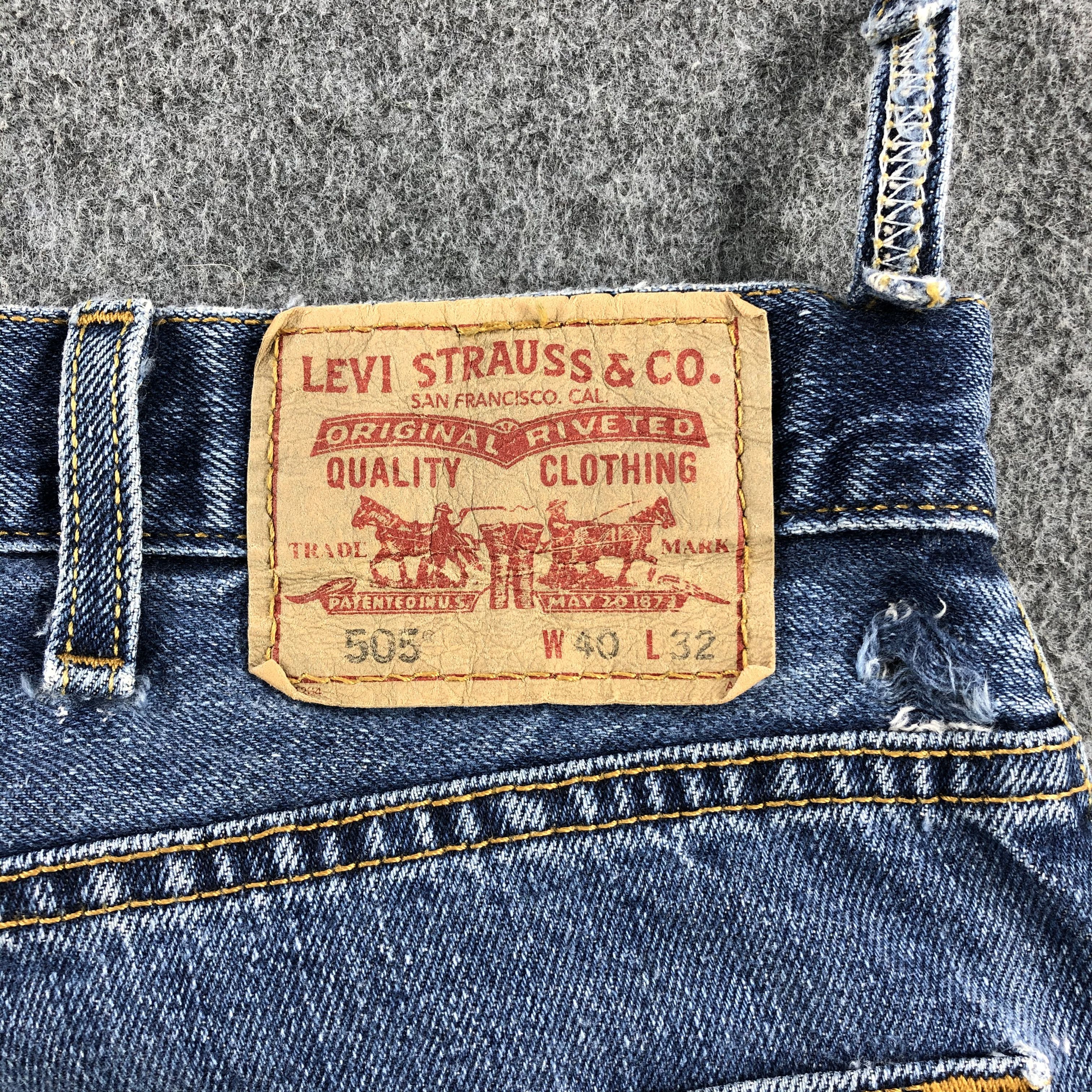 Levi's Vintage Blue Wash Levis 505 Jeans-J1484 Size US 41 - 5 Thumbnail