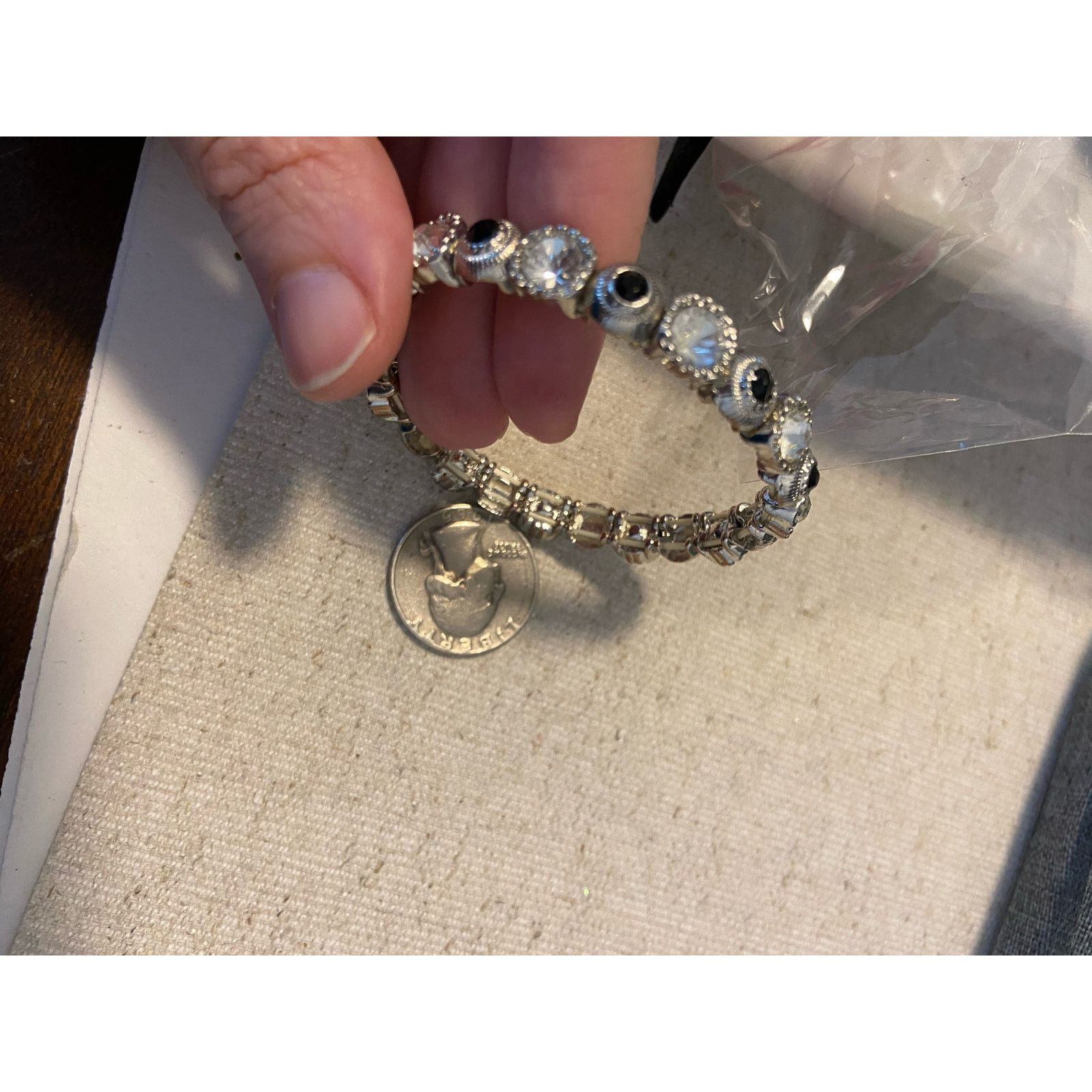 Other Shimmery rhinestone bracelet silver tone Size ONE SIZE - 4 Thumbnail