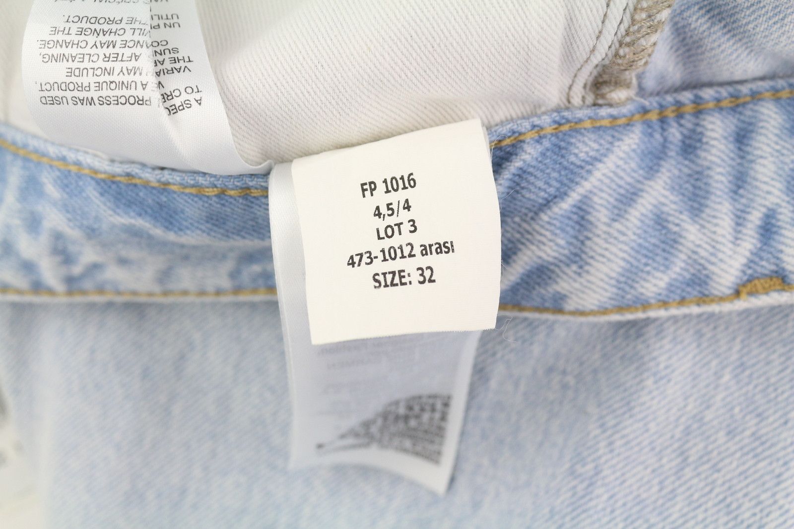 Calvin Klein 90S STRAIGHT W32 Light Blue Washed Zip Fly Denim 85299 Size US 32 / EU 48 - 12 Thumbnail
