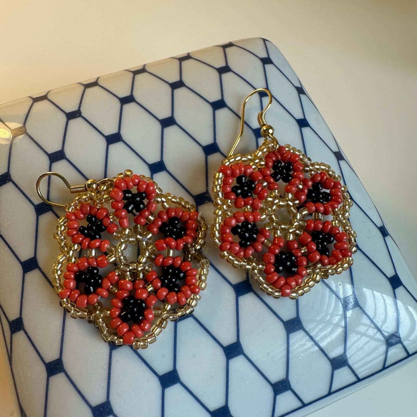 Other Flower Dangle Beaded Earrings Multicolor Orange Black Gold Size ONE SIZE - 1 Thumbnail
