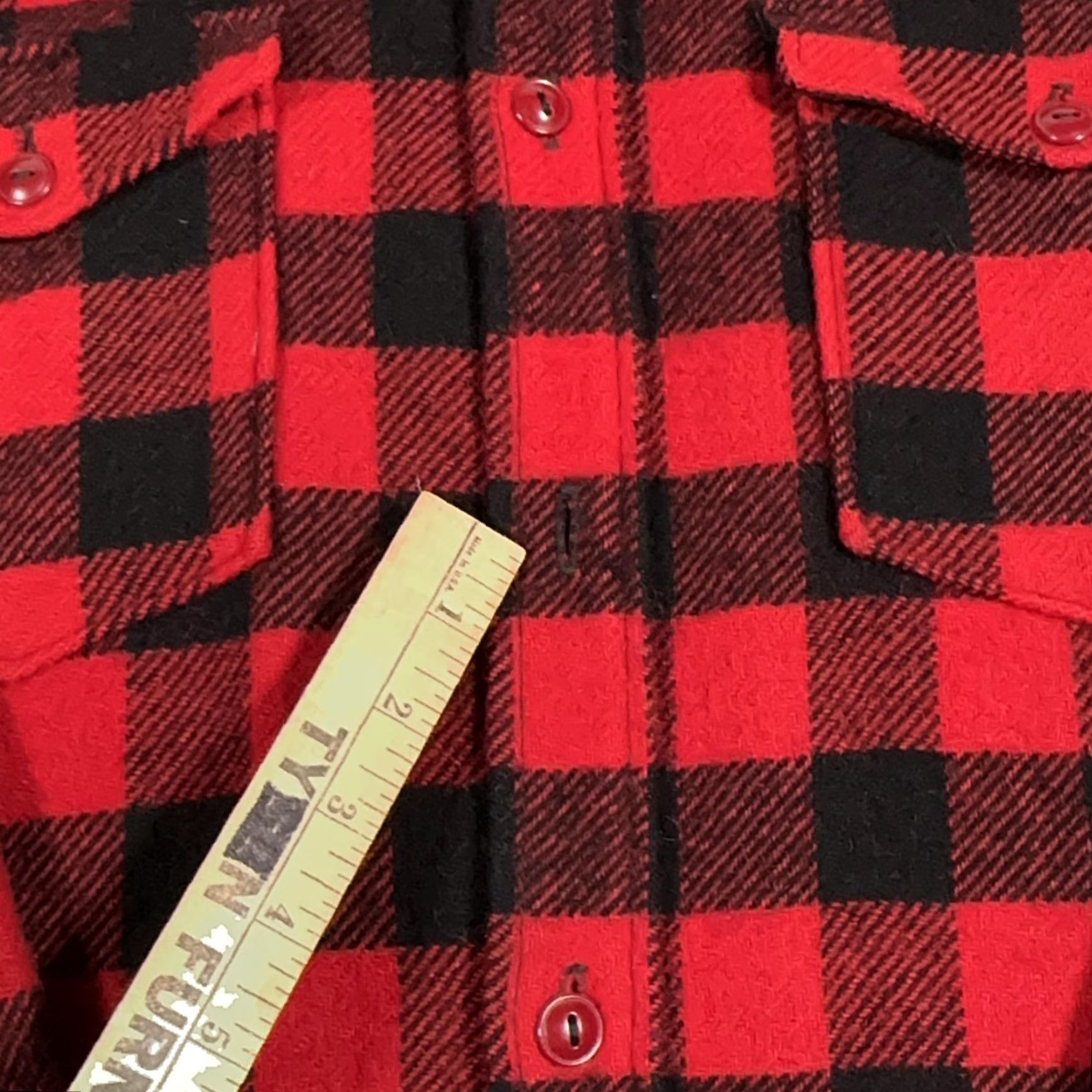 Vintage VINTAGE Woolrich Flannel Shirt Mens Large Red Black Buffalo Plaid 1950s Long Sleeve Classic Workwear Size US L / EU 52-54 / 3 - 5 Thumbnail