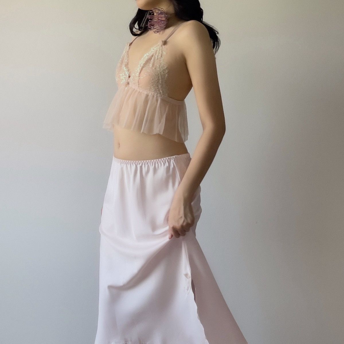 Victoria's Secret Romantic Nude Lace & Mesh Sheer Camisole (XS-S) Size S / US 4 / IT 40 - 4 Thumbnail