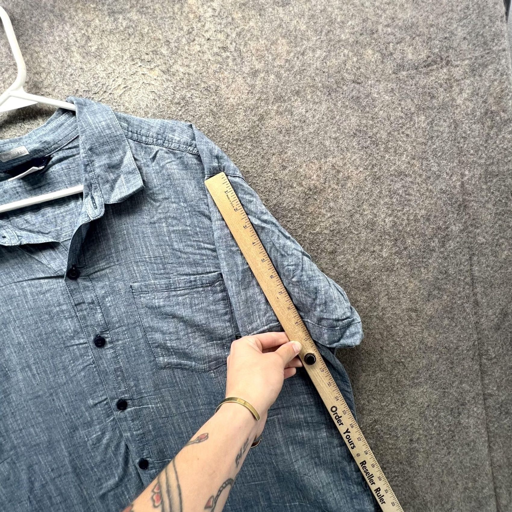 Vintage Columbia Shirt Mens XL Blue Chambray Short Sleeve Button Front Casual Woven Size US XL / EU 56 / 4 - 4 Thumbnail