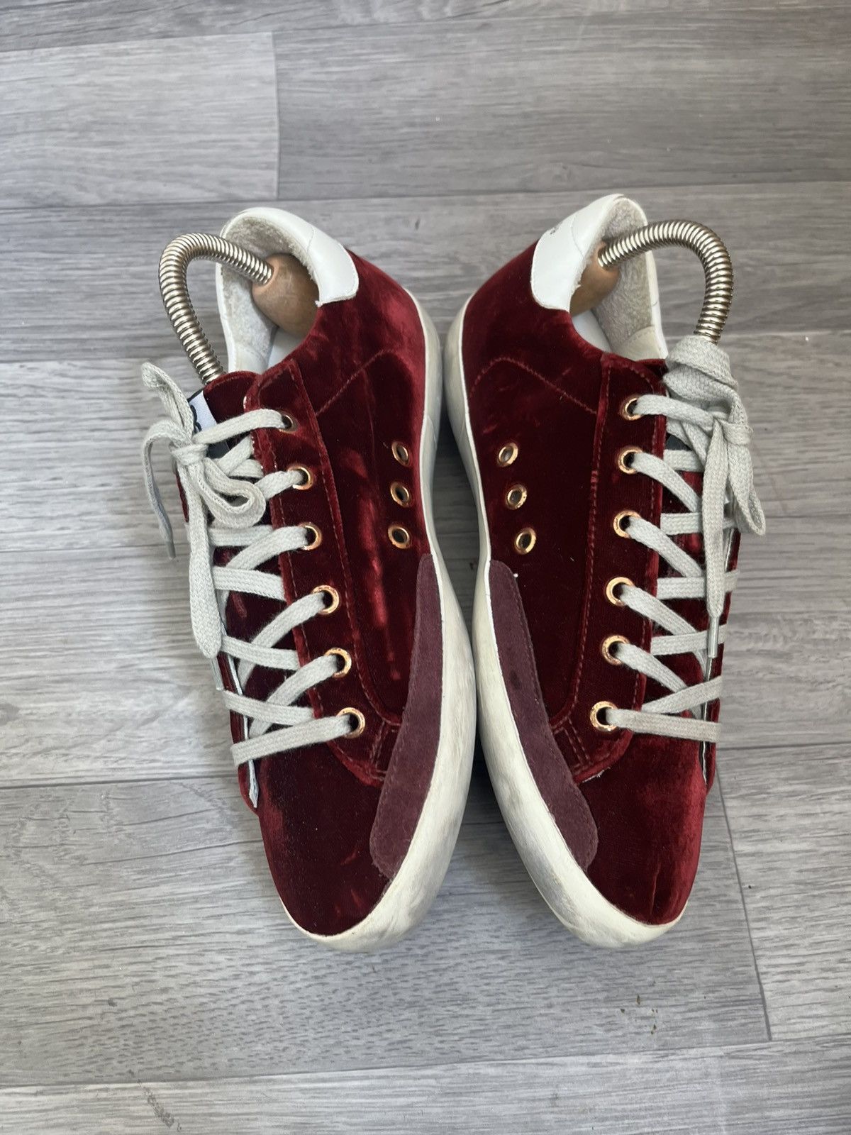 Golden Goose Golden goose velvet burgundy low top sneakers sz 38 Size US 8 / IT 38 - 7 Thumbnail