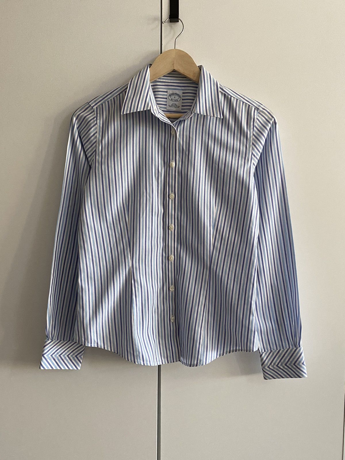 Brooks Brothers Brooks Brothers stripped blue shirt Size S / US 4 / IT 40 - 1 Thumbnail