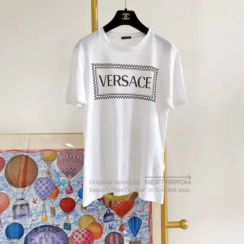 Versace Versace White Logo Cotton T-shirt for Women . Size M / US 6-8 / IT 42-44 - 1 Thumbnail