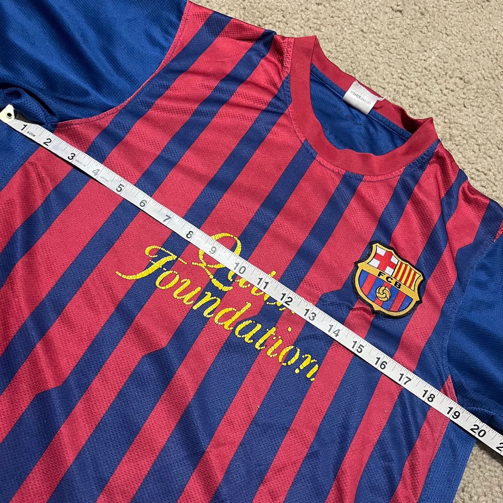 Other FC Barcelona Embroidered Logo David Villa Jersey Medium Size US M / EU 48-50 / 2 - 5 Thumbnail