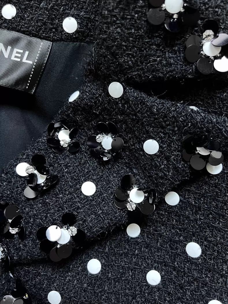 Chanel Chanel 23S show black and white polka dot heavy industry f Size XS / US 0-2 / IT 36-38 - 4 Thumbnail