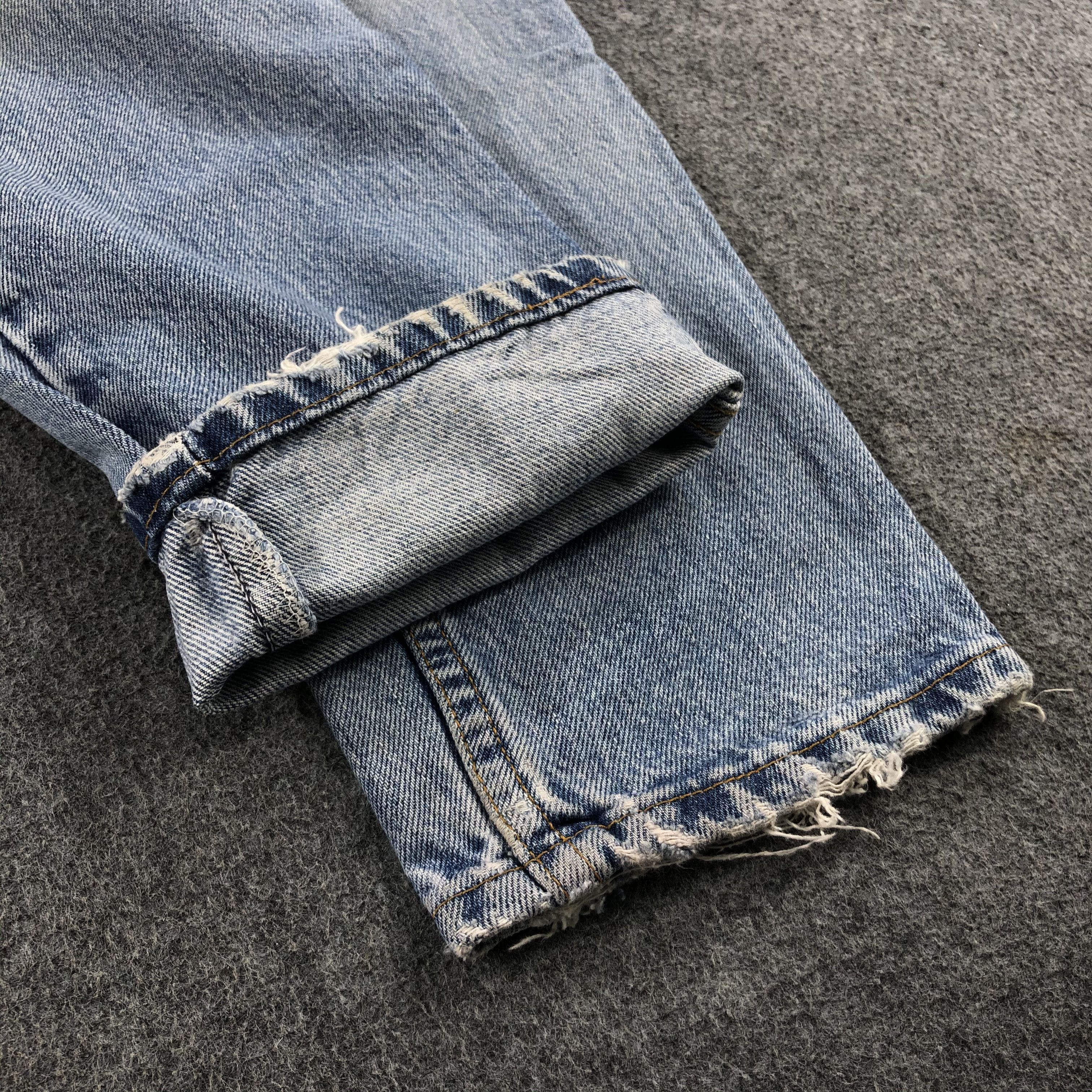 Levi's 90s Vintage Light Wash Levis 512 Jeans-J2164 Size US 29 - 7 Thumbnail
