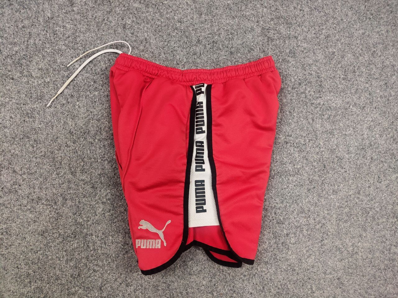 Puma Vintage Puma Red Casual Shorts retro running sport style Size US 32 / EU 48 - 9 Thumbnail