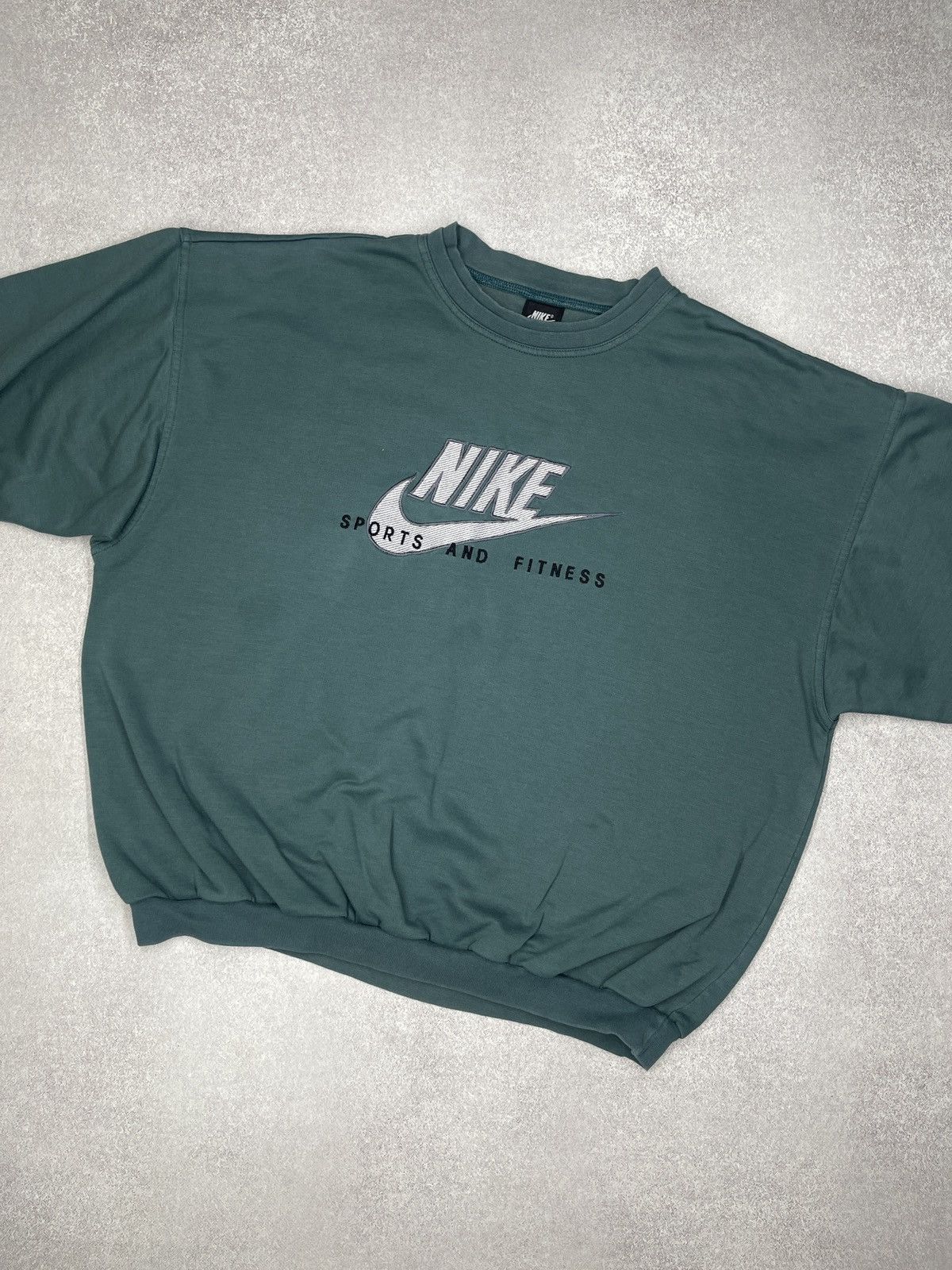 Nike Rare Vintage Nike Sport and Fitness Sweatshirt Green Tech Size US XL / EU 56 / 4 - 4 Thumbnail