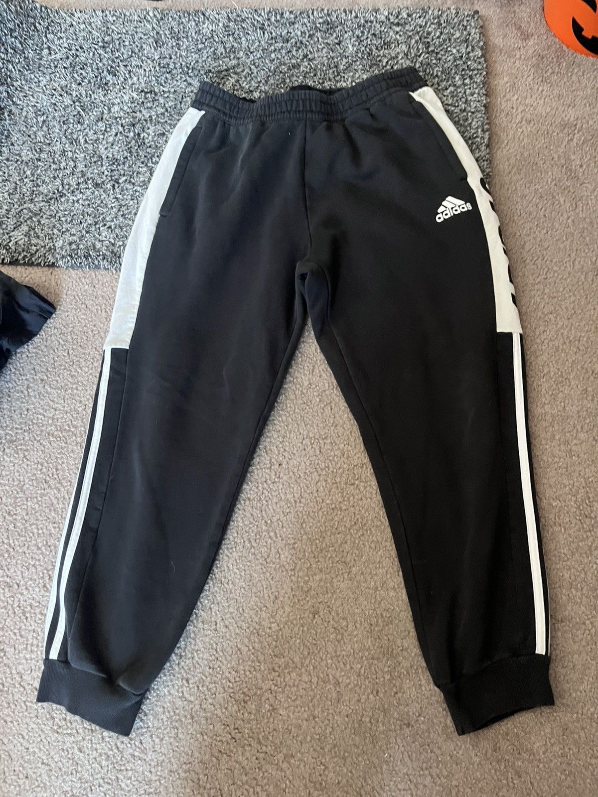 Adidas Adidas Joggers Size US 32 / EU 48 - 1 Thumbnail