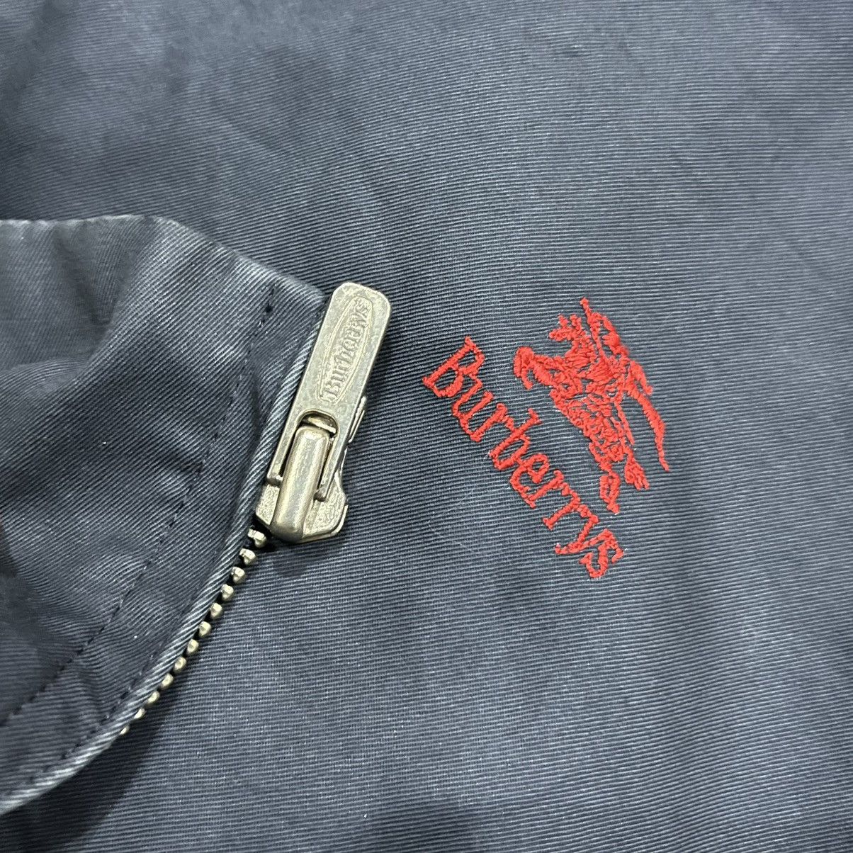 Burberry × Vintage Vintage Burberrys Plaid Linned Casual Zipper Jacket Size US M / EU 48-50 / 2 - 5 Thumbnail