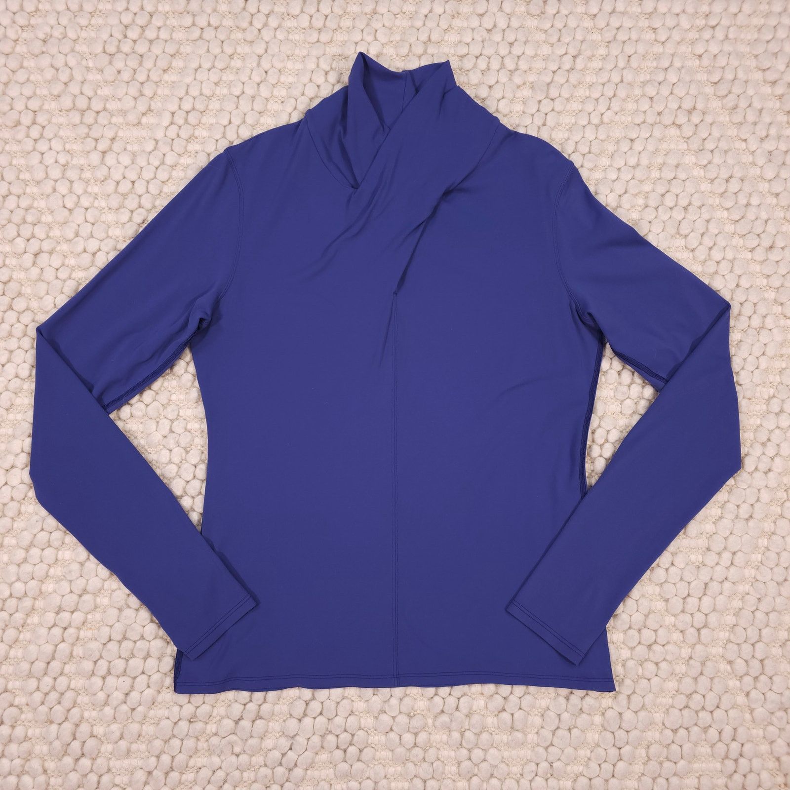 Lululemon Lululemon Ethereal Long Sleeve Gatsby Blue Sz 10/M Size L / US 10 / IT 46 - 5 Thumbnail