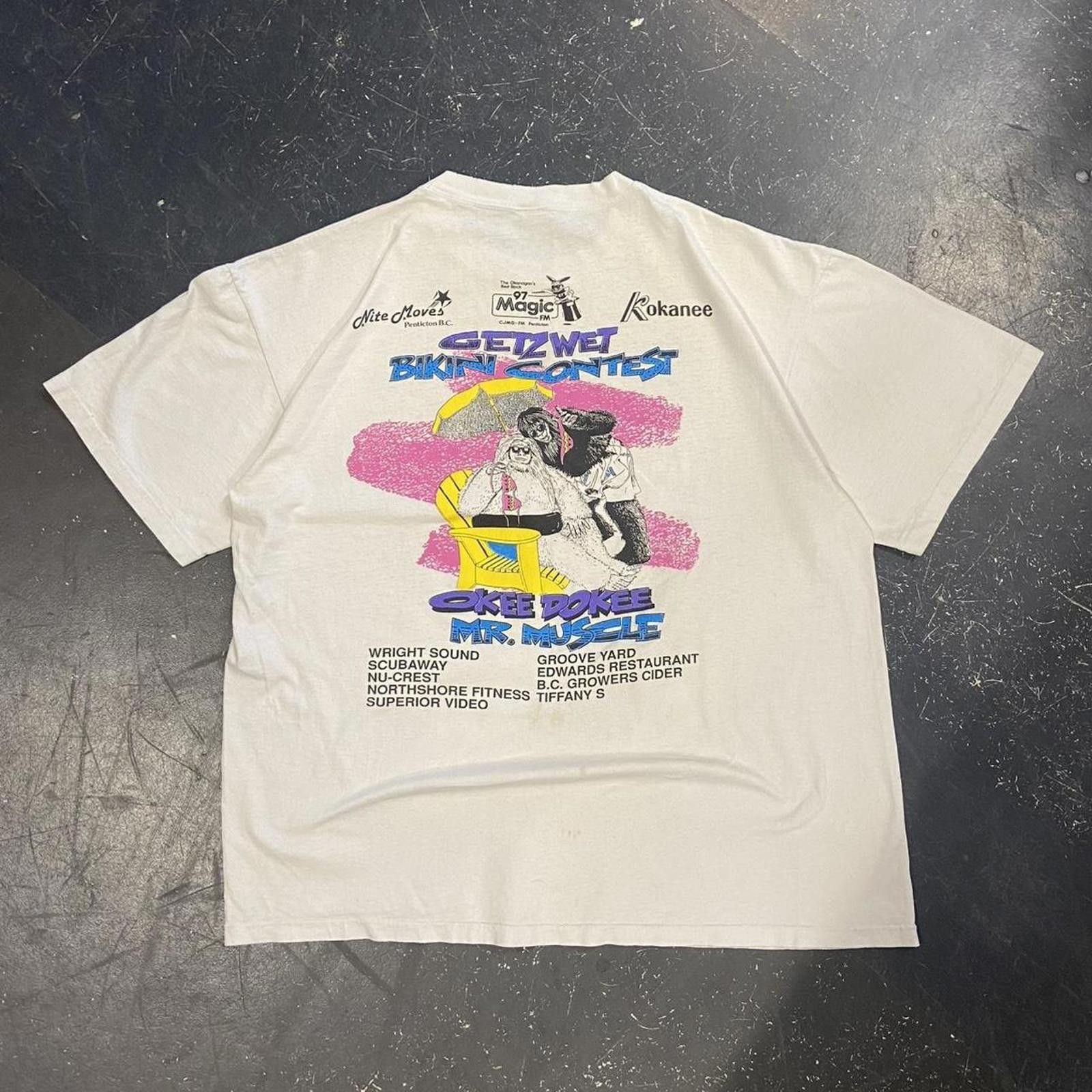 Vintage 90s Penticton Okanagan Sasquatch Bikini Competition Tee Size US XL / EU 56 / 4 - 1 Thumbnail