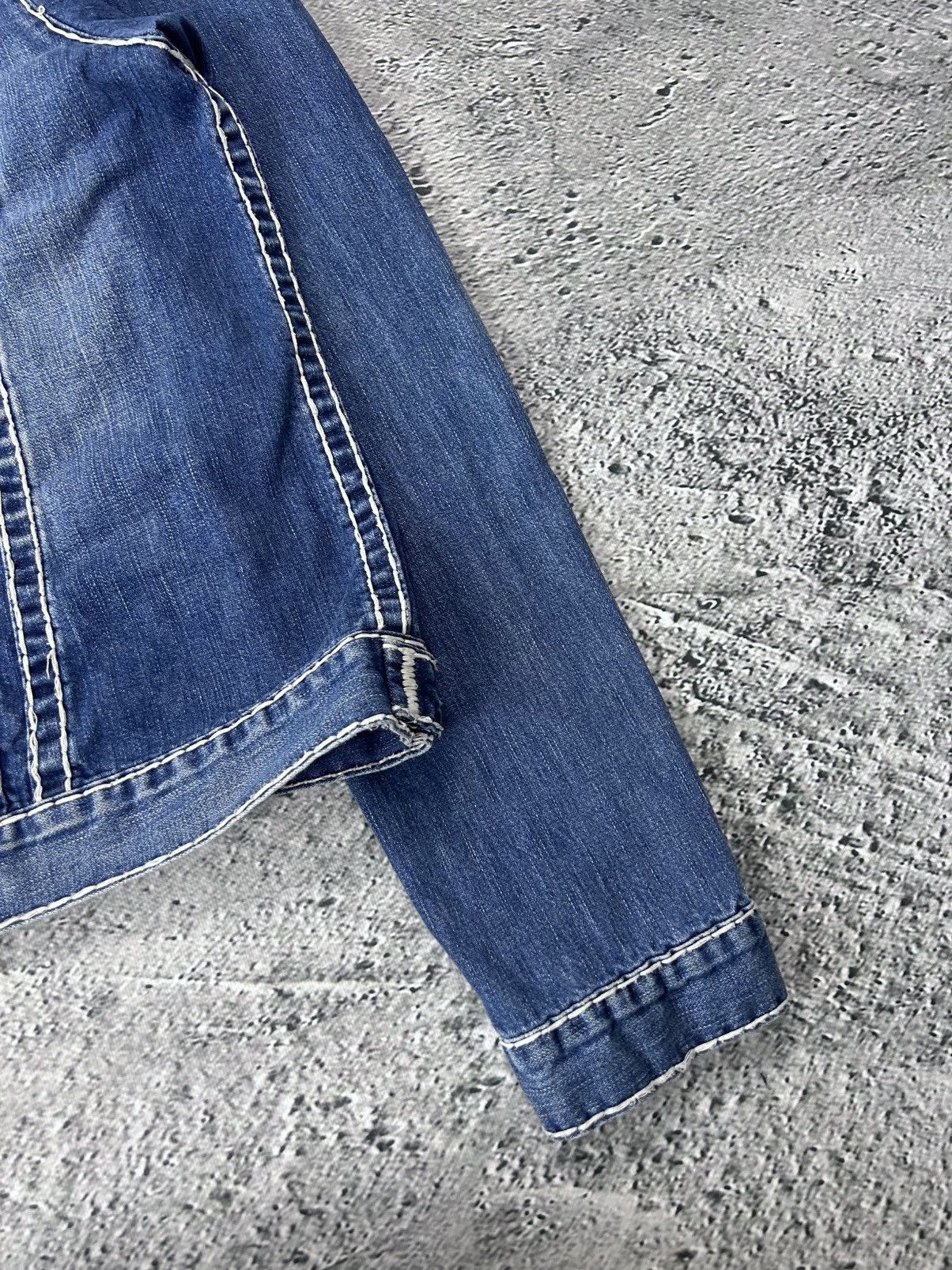 True Religion True Religion denim jacket trucker blue contrast stitching Size US XXL / EU 58 / 5 - 4 Thumbnail