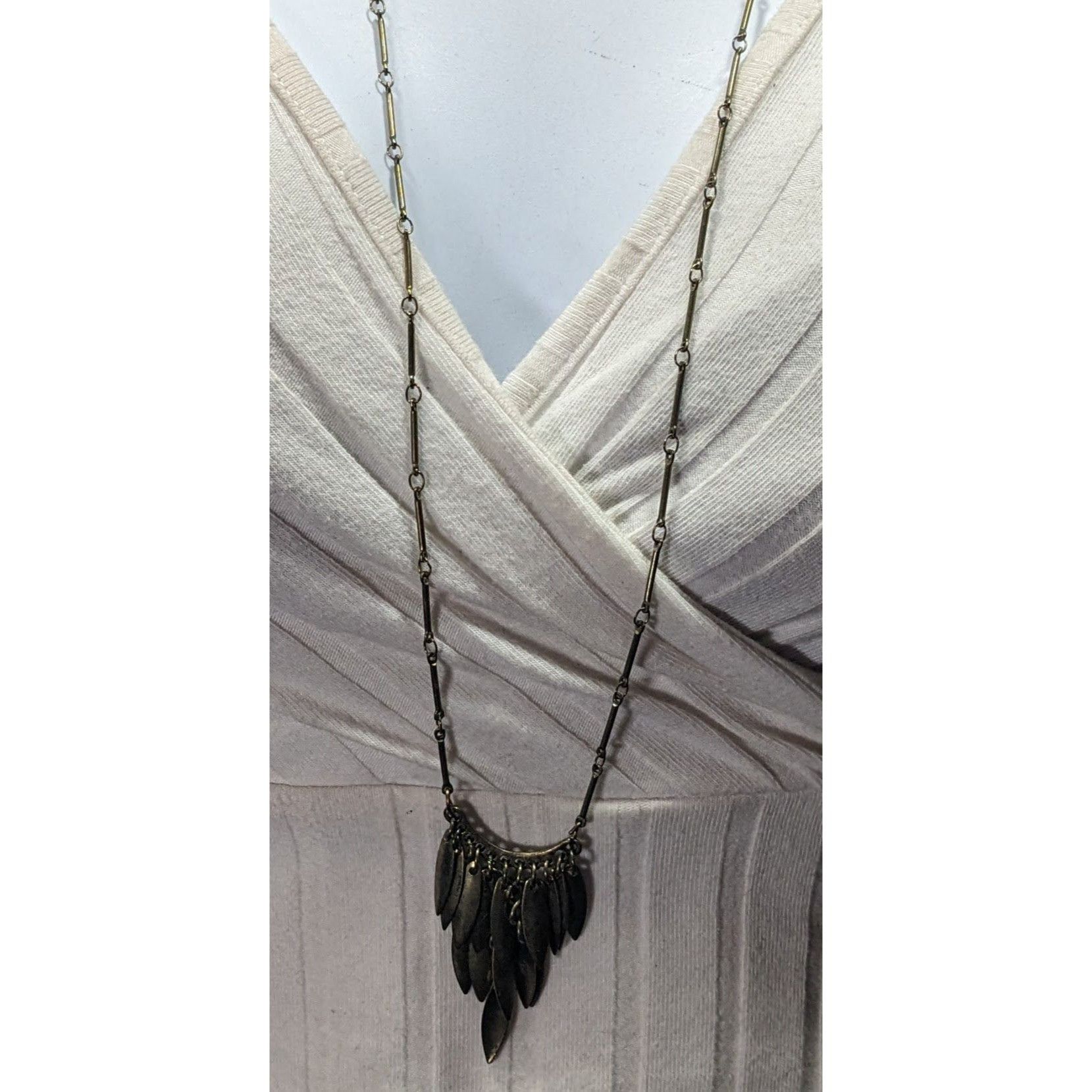 Other Bohemian Fringe Pendant Necklace Antiqued Gold Tone Bar Link Size ONE SIZE - 2 Thumbnail