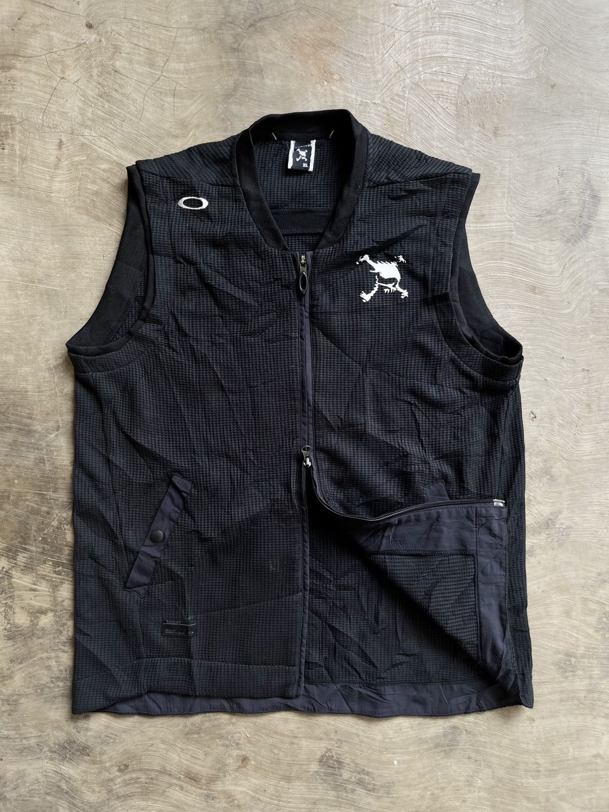 Oakley Oakley logo skull zipup vest Size US XL / EU 56 / 4 - 6 Thumbnail