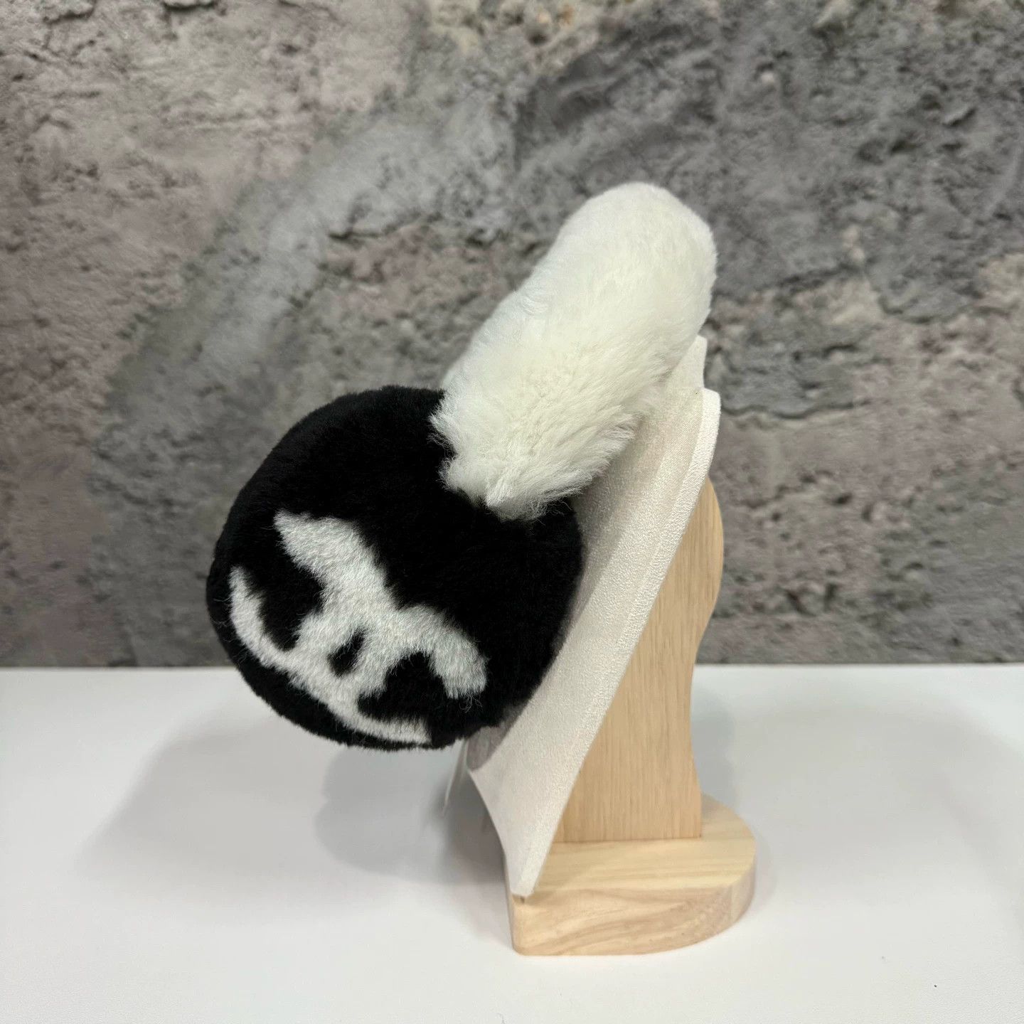 Chanel Chanel Panda Black White Logo Ear Muffs Size ONE SIZE - 2 Thumbnail