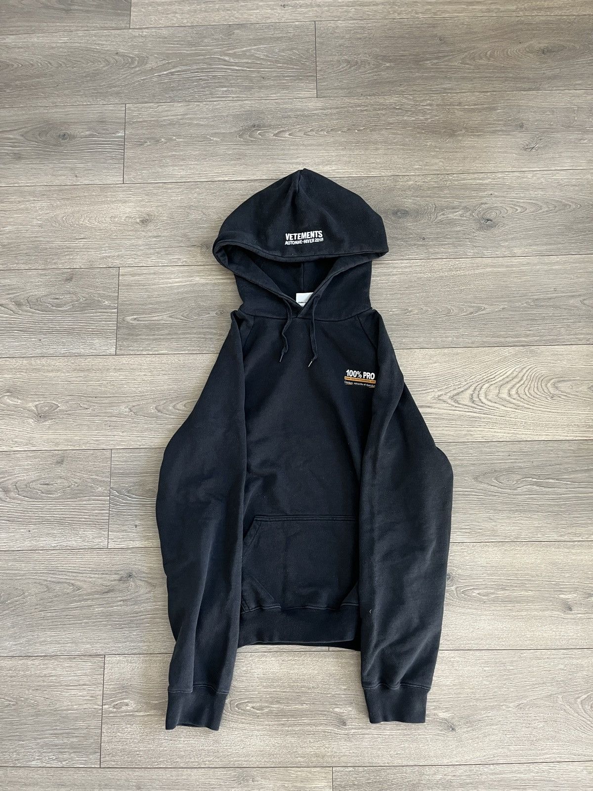 VETEMENTS 100% PRO パーカー ホワイト Vetements 100 Pro Hoodie | Grailed