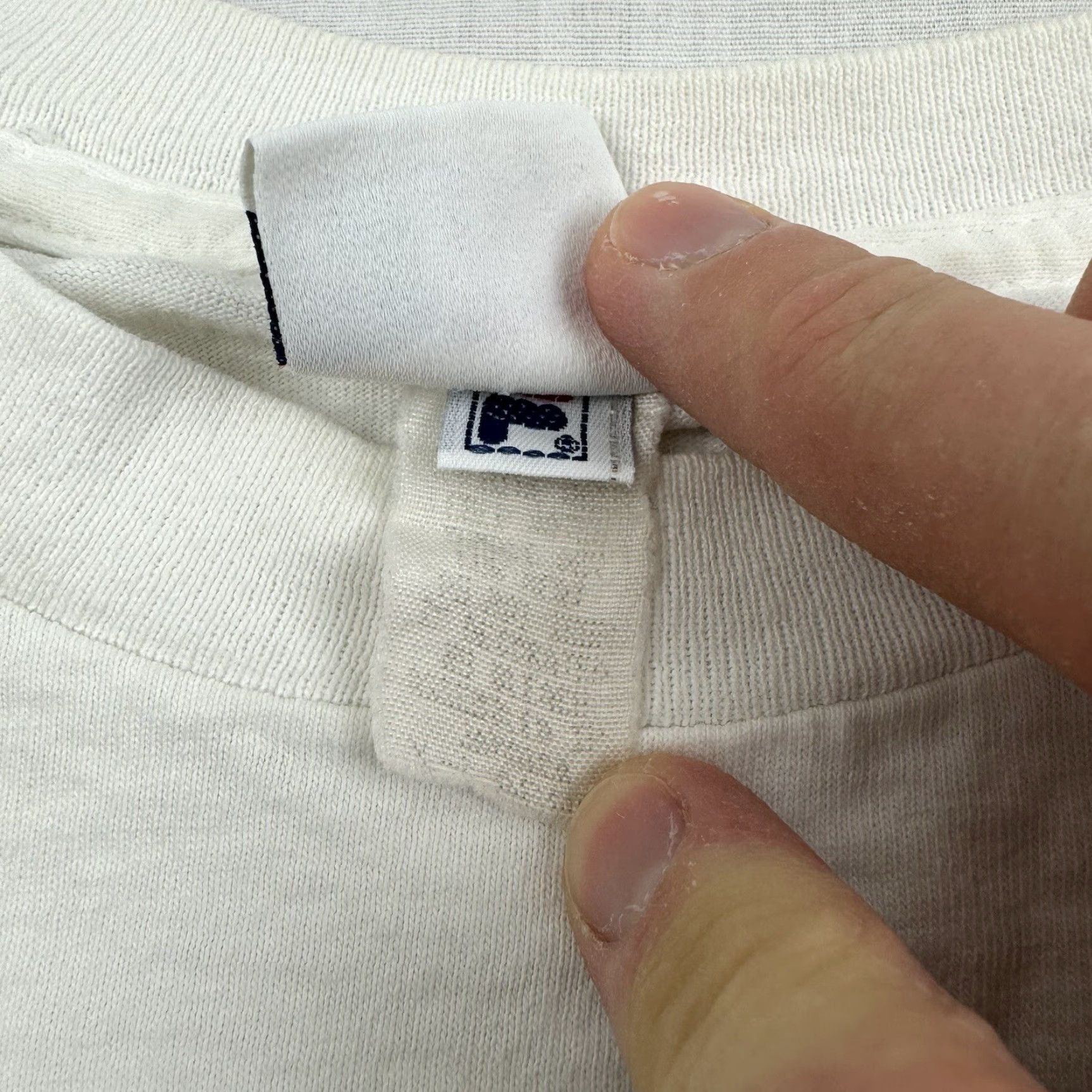 Fila VINTAGE FILA Shirt Adult XL White Logo 90s Mens XL White Logo VTG 90s Size US XL / EU 56 / 4 - 7 Thumbnail