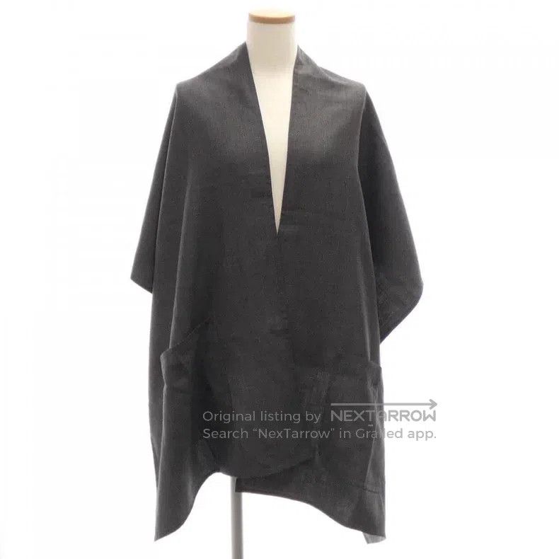 Hermes Hermes Pure Cashmere Pocket Shawl Size M / US 6-8 / IT 42-44 - 1 Thumbnail