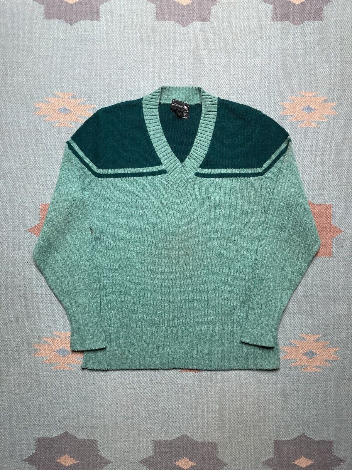 JCPenney × Vintage 70s acrylic knit sweater JCPenney two tone v neck medium Size US M / EU 48-50 / 2 - 1 Thumbnail