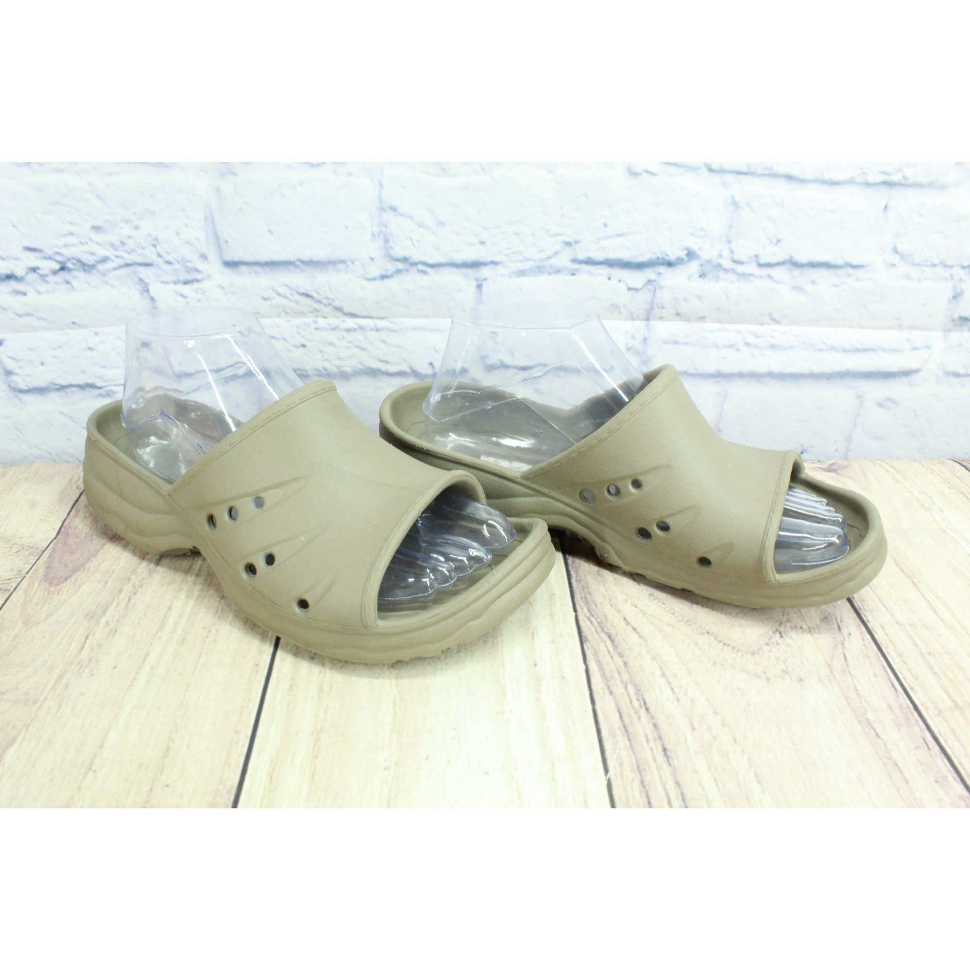 L.L. Bean LL Bean Rubber Slip-On Waterproof Cutout Outdoor Sandals Size US 9 / IT 39 - 3 Thumbnail