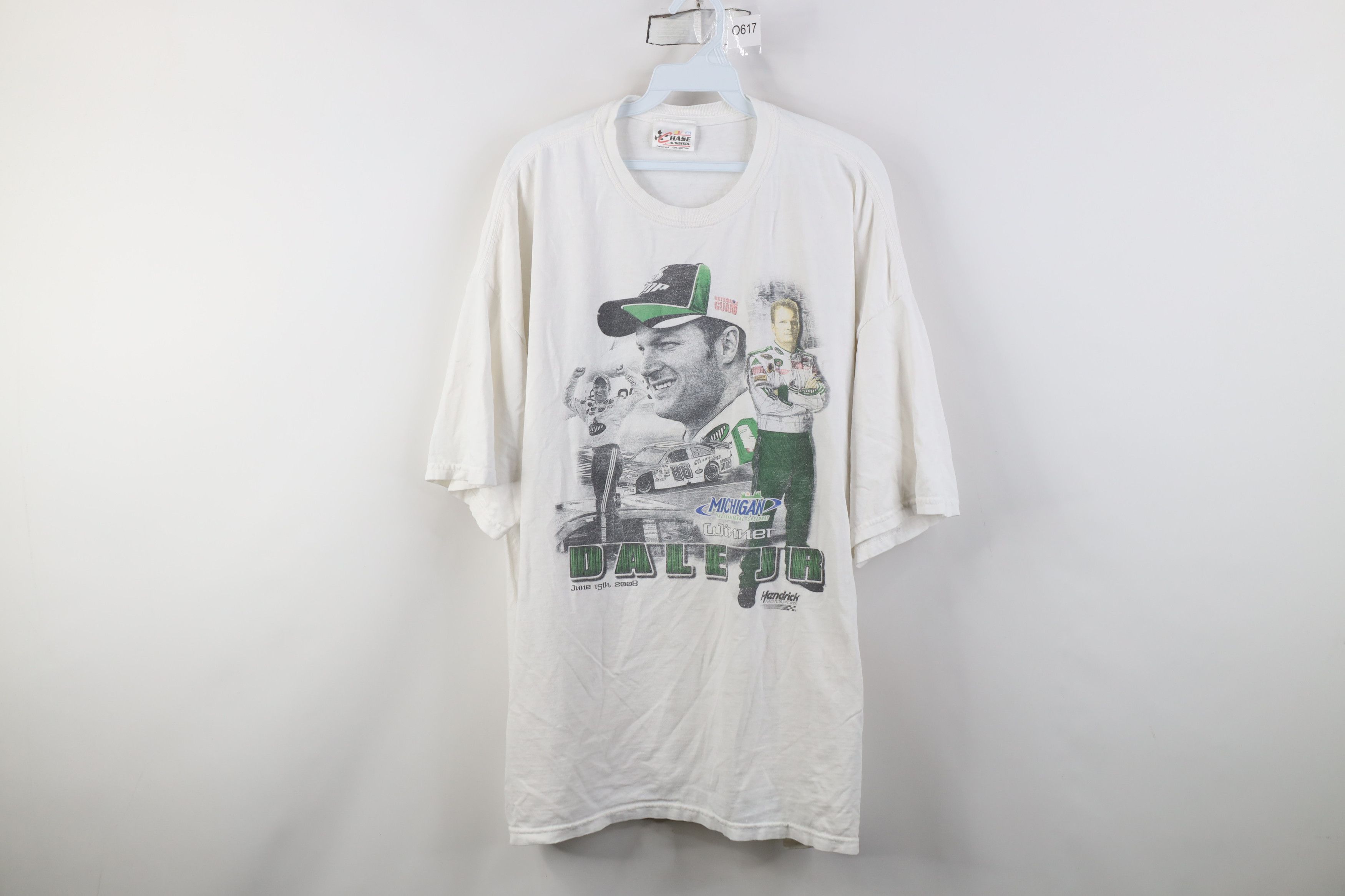 Vintage Vintage Y2K NASCAR Earnhardt Jr Amp Energy T-Shirt White Size US XXL / EU 58 / 5 - 1 Thumbnail