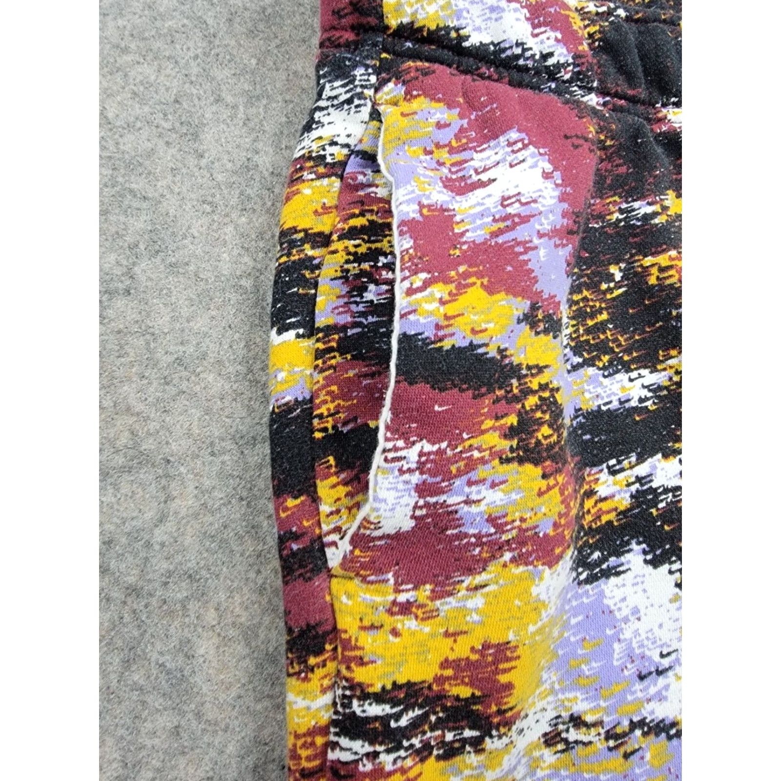 Nike Nike Joggers Pants Womens 2X Camouflage Multicolor Athletic Casual Size 40" / US 18 - 3 Thumbnail