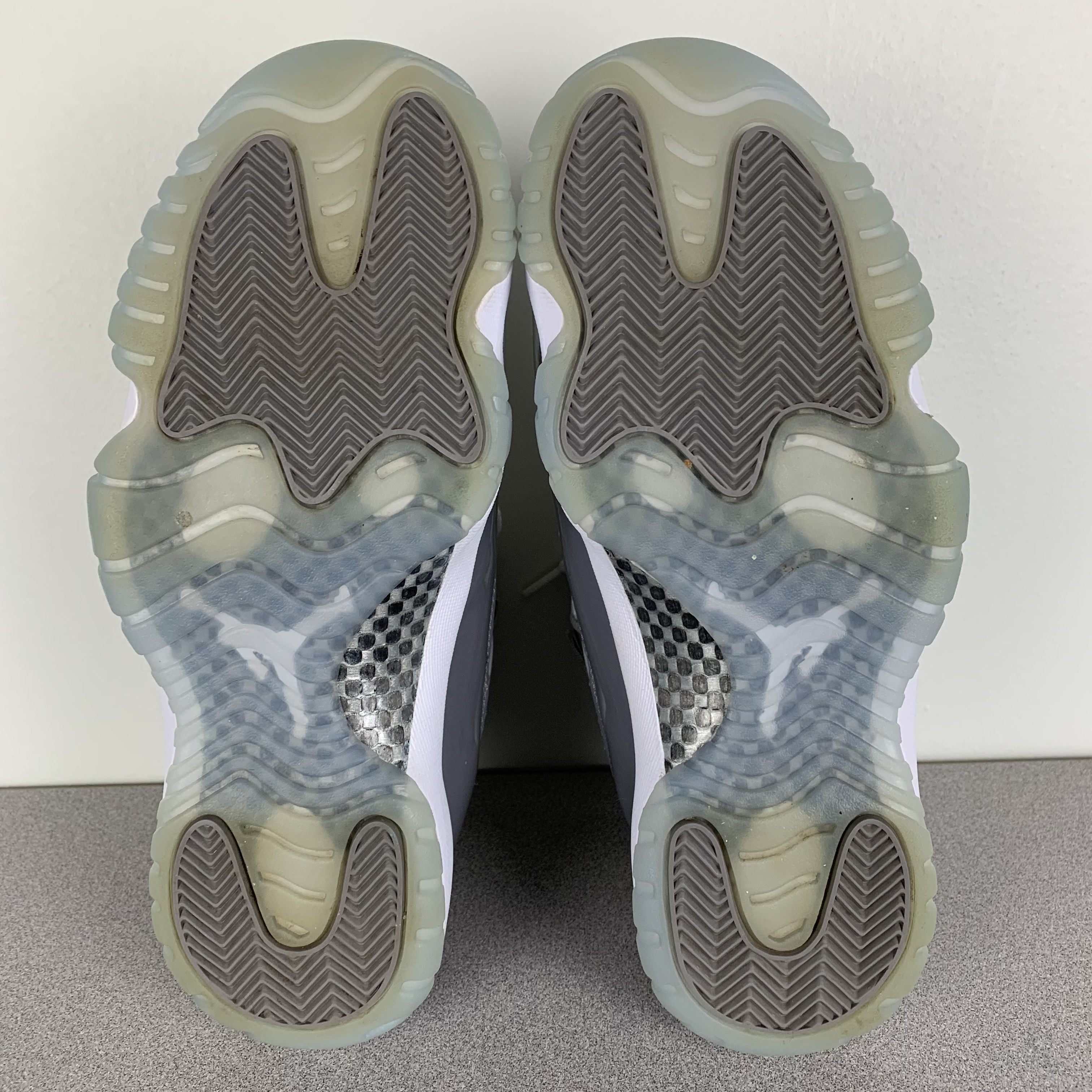 Jordan Brand Nike Air Jordan 11 Cool Grey Size US 9 / EU 42 - 14 Thumbnail