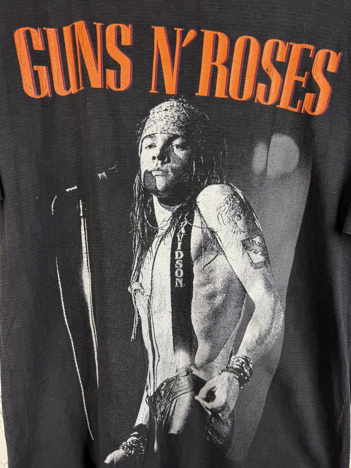 Band Tees 90s Axl Rose Guns N Roses Rock Band Single Stitch T-Shirt Size US M / EU 48-50 / 2 - 2 Thumbnail