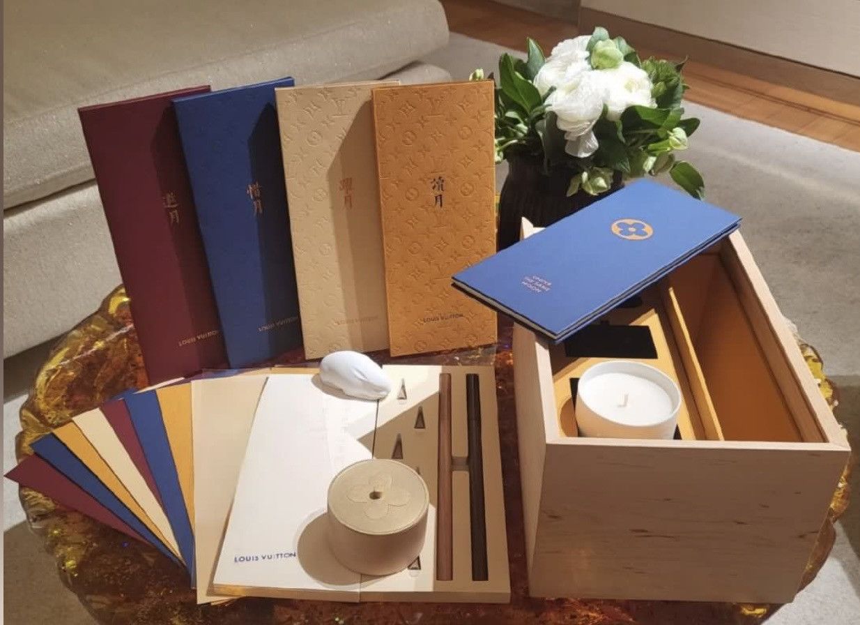 Louis Vuitton 🔥 Rare! Louis Vuitton Chinese poem Candle Set jewelry box Size ONE SIZE - 6 Thumbnail