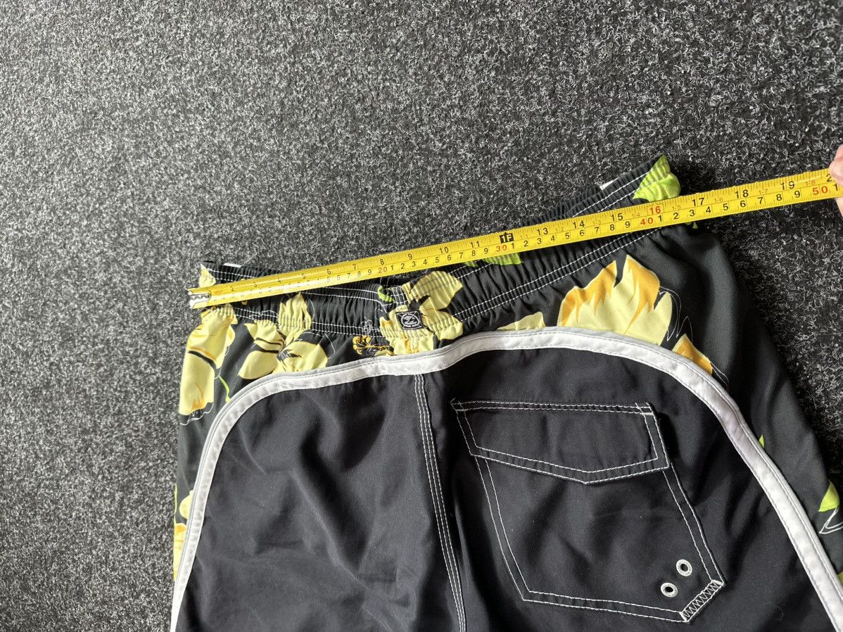 Billabong × Vintage 🚨RARE BILLABONG BIG LOGO SWIMM SHORTS Y2K SURF VINTAGE Size US 35 - 10 Thumbnail