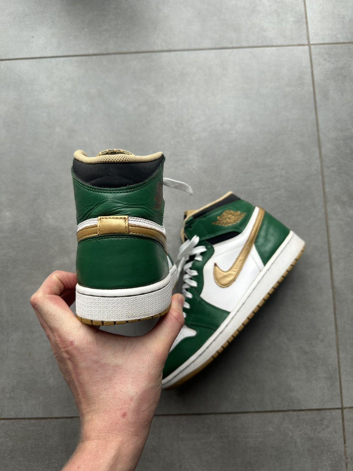 Jordan Brand Jordan 1 High Og Retro Celtics Size US 8.5 / EU 41-42 - 5 Thumbnail