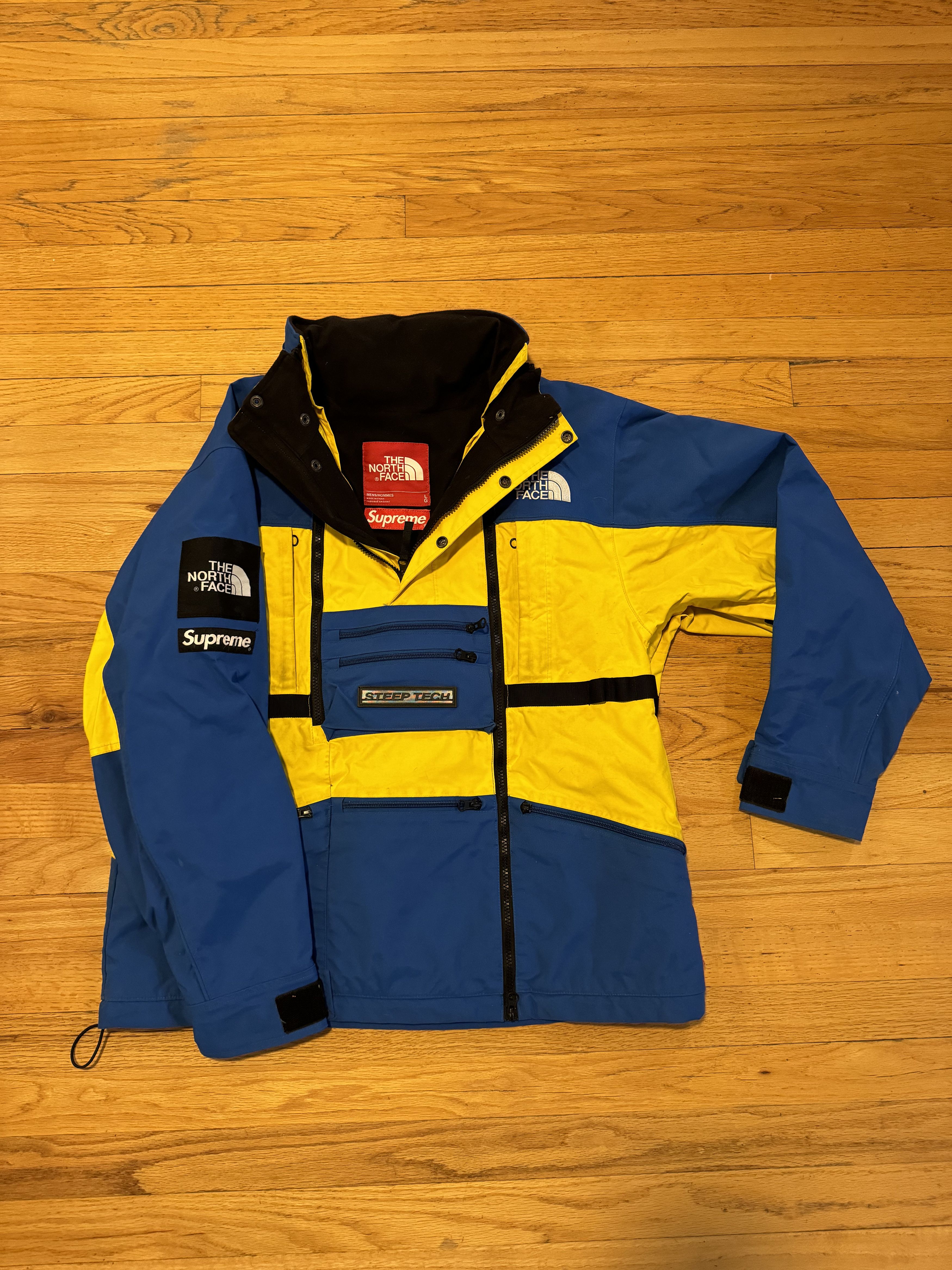 Supreme × The North Face Supreme x The North Face Steep Tech Hooded Jacket TNF L Size US L / EU 52-54 / 3 - 6 Thumbnail