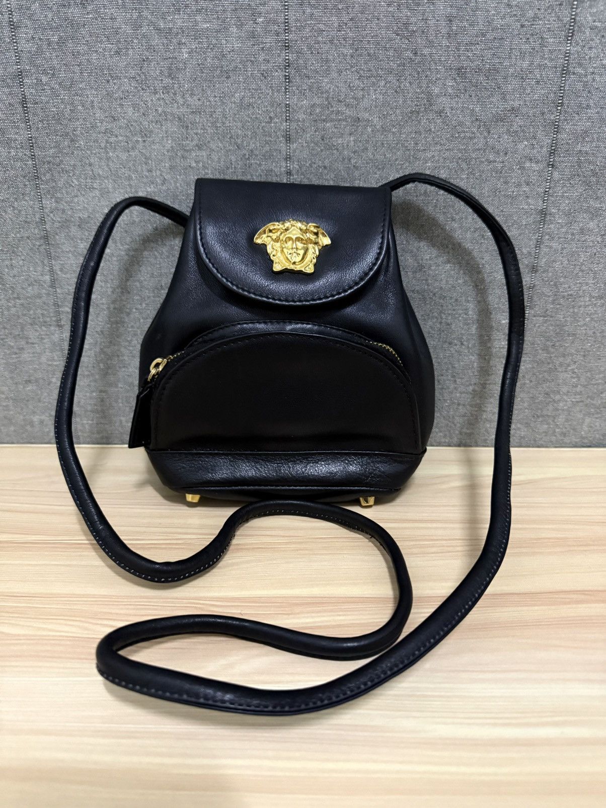 Versace Versace Black Leather Purse Gold Medusa Sling bag Size ONE SIZE - 1 Thumbnail