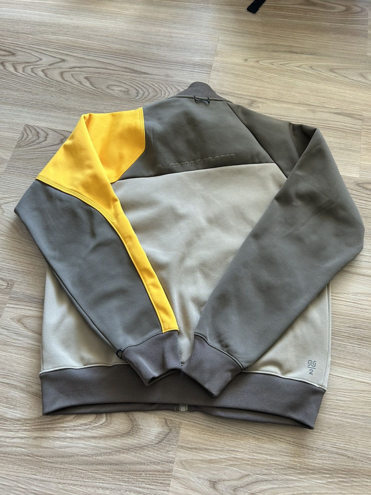 Nike ACG Rare! Nike ACG Track Jacket Fleece Lining vintage Size US L / EU 52-54 / 3 - 9 Thumbnail
