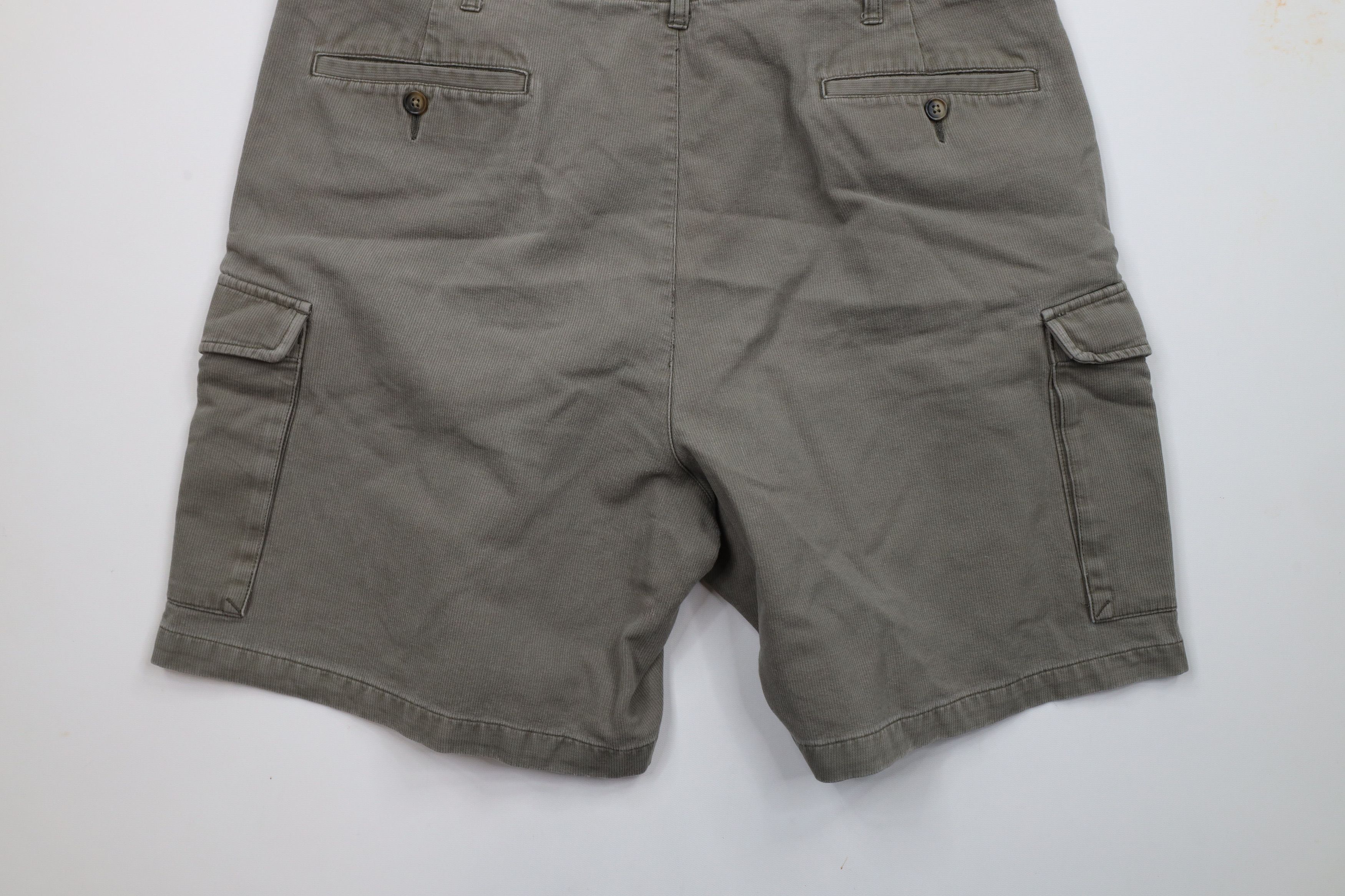 Eddie Bauer × Vintage Vintage 90s Eddie Bauer Ribbed Above Knee Cargo Shorts Green Size US 40 / EU 56 - 10 Thumbnail