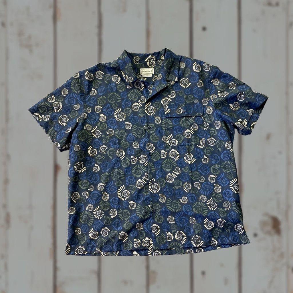 Marmot Marmot Short Sleeve Button Shirt Men 2XL Blue Print AOP Graphic Print Casual Button-Up Shirt Mens | Marmot Size US XXL / EU 58 / 5 - 1 Thumbnail