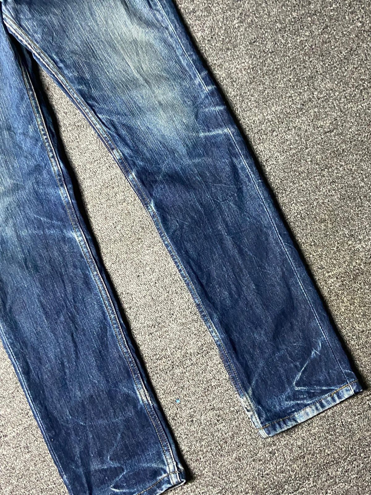Levi's Levis Strauss Co. Pencil Fit Distressed Jeans (159) Size US 31 - 8 Thumbnail