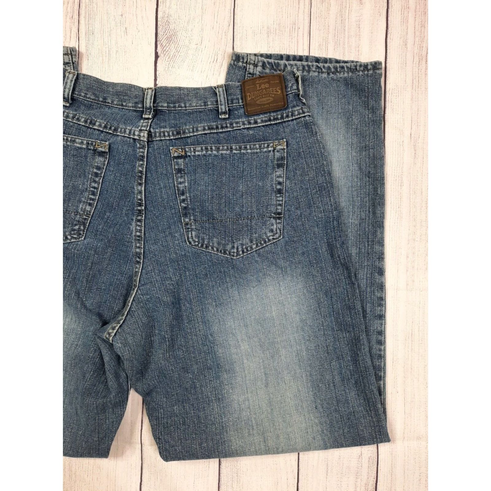 Lee Lee Men’s Dungarees Jeans Light Wash Blue Denim Straight Fit Loose 32 x 33 Regular 33x33 Cotton Blend Zip Pockets Size US 33 - 5 Thumbnail