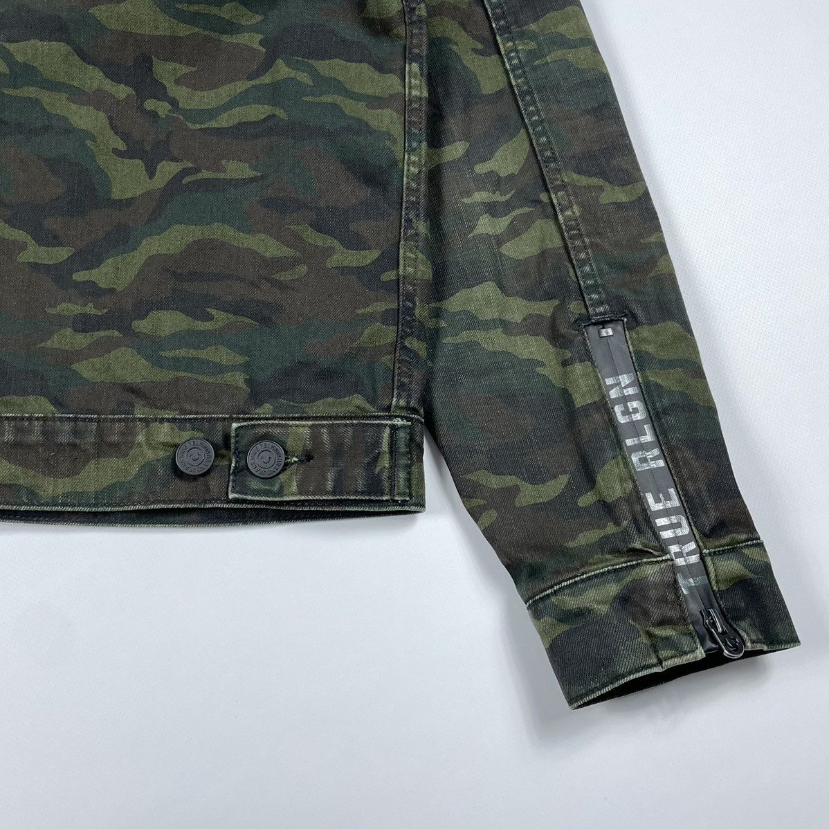 True Religion True Religion Camo Dylan Denim Jeans Jacket Size US XL / EU 56 / 4 - 15 Thumbnail