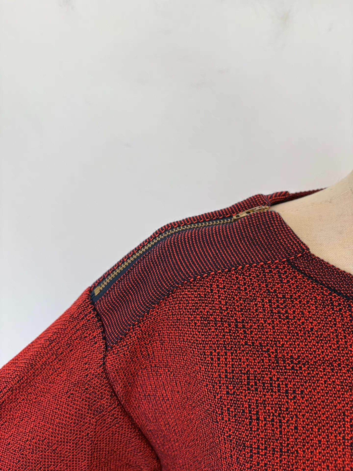 Toga Pulla Toga Pulla Women'sBurgundy Two-ToneCropped Knit Sweater Ｑ21 Size M / US 6-8 / IT 42-44 - 7 Thumbnail